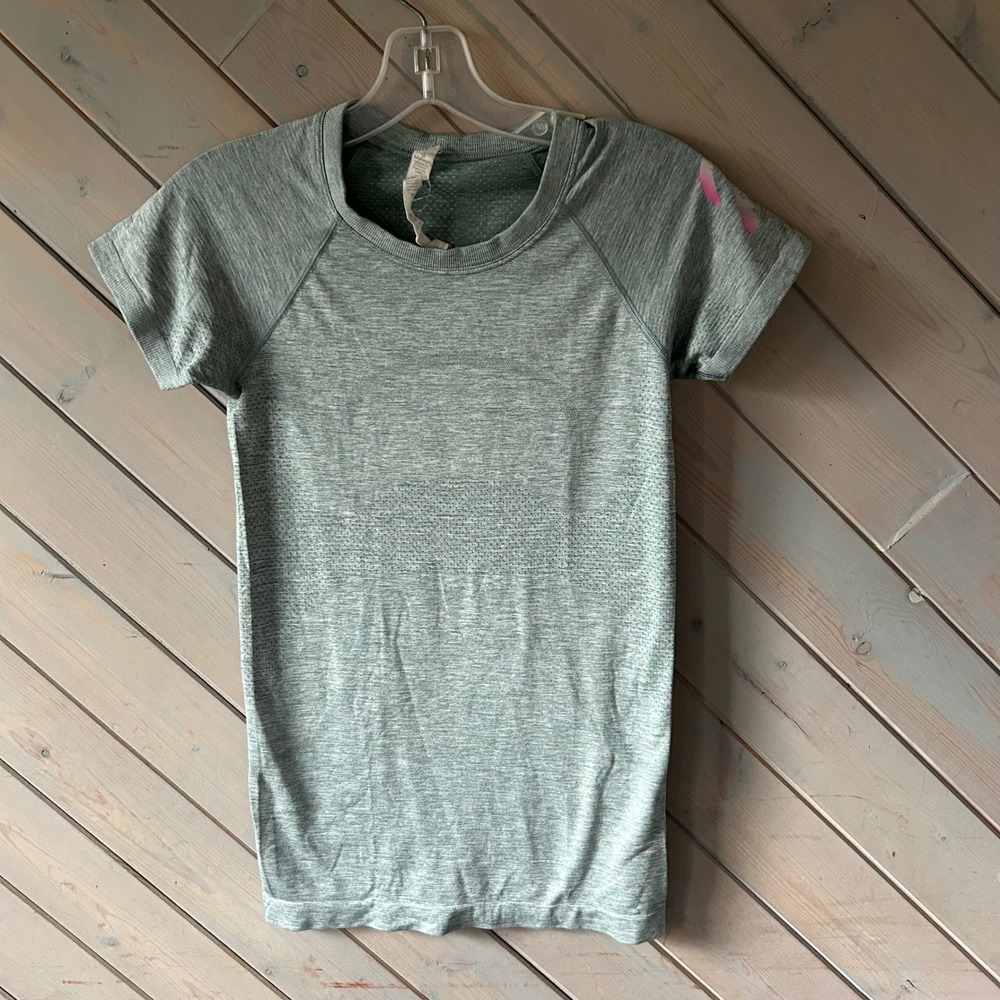 Lululemon Swiftly Tech SS Crew Peloton Logo Heathered Green Athletic Top Size 4‎